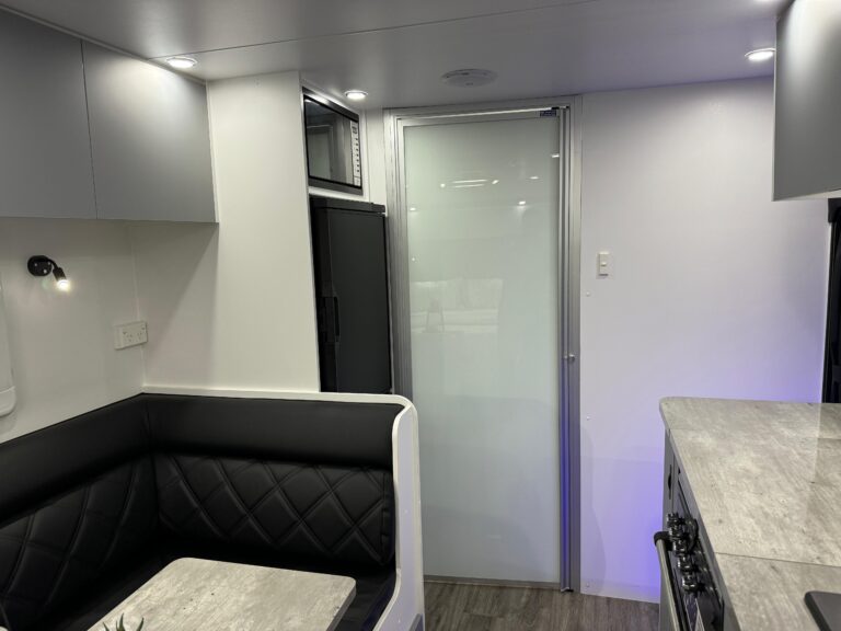 WhatsApp Image 2024-06-06 at 10.00.55_814e1da9 (1)