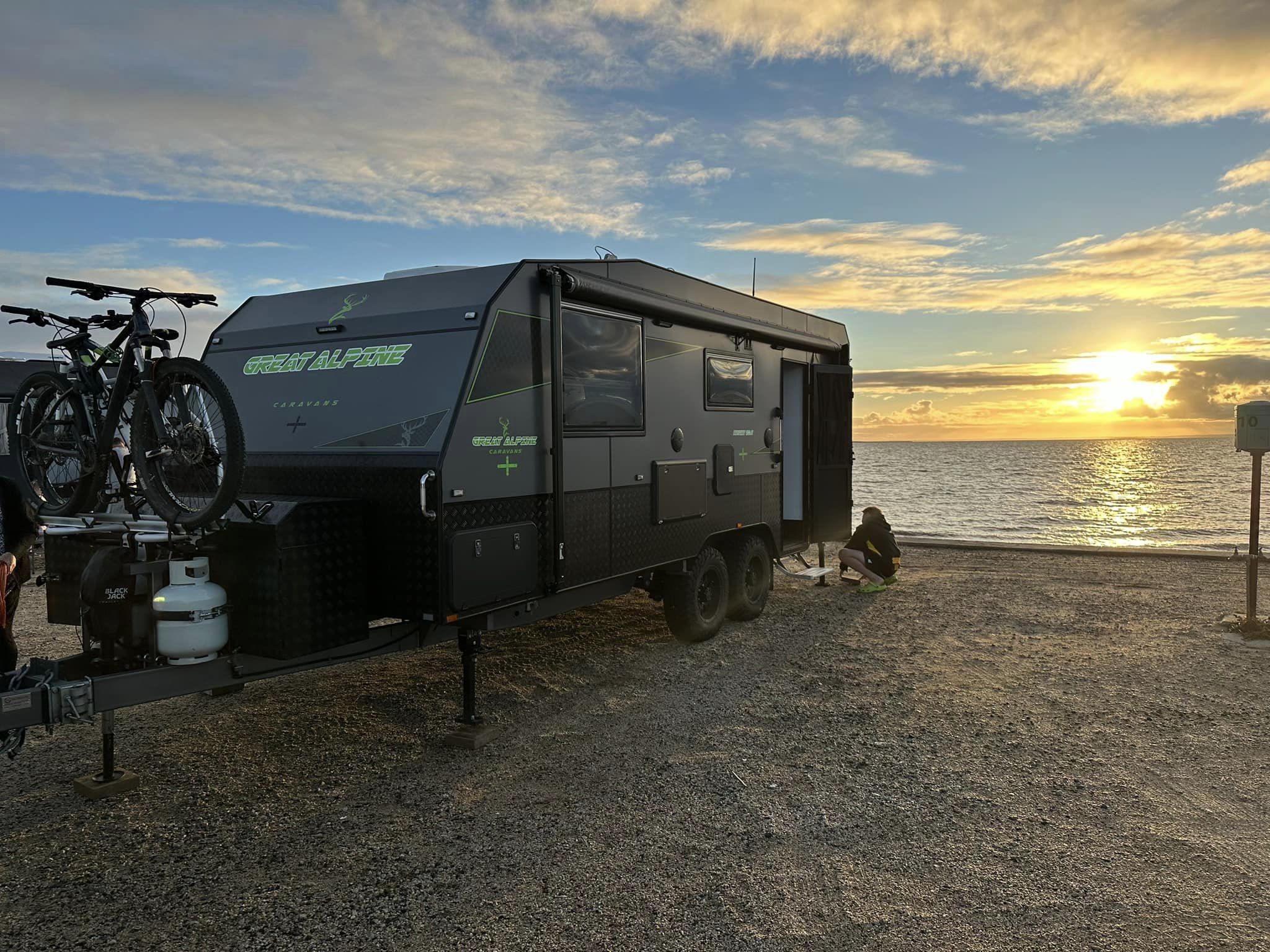 434818186_10161217775256797_5395276250707949716_n